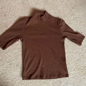 Size small brown top